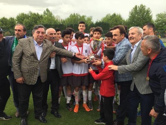 U14 Türkiye Şampiyonu TSE Arabayatağıspor oldu