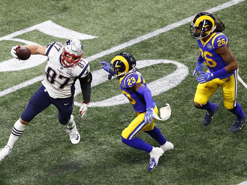 Patriots, 6’ncı Super Bowl kupasını kazandı