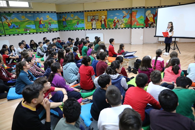 Denizli’de Büyükşehir öğrencileri, Mehmet Akif’i Andı