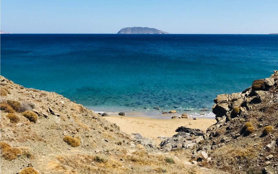 Anafi adası, sanatın günümüz siyasetindeki rolünü araştıran etkinliğe ev sahipliği yaptı