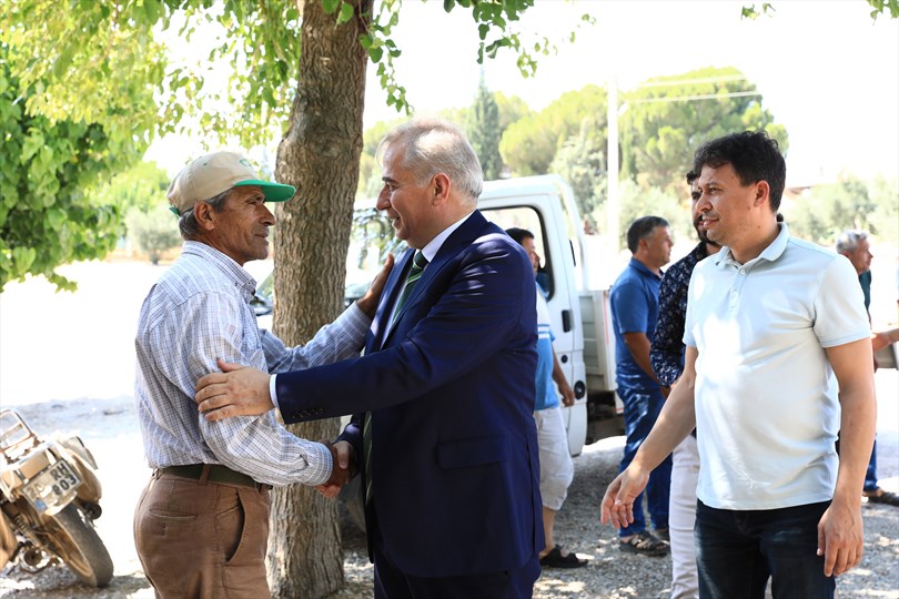 Başkan Osman Zolan, üzüm üreticileri ile bir araya geldi