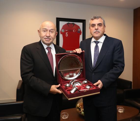 Şanlıurfa Büyükşehir Belediye Başkanı Beyazgül’den Özdemir’e ziyaret