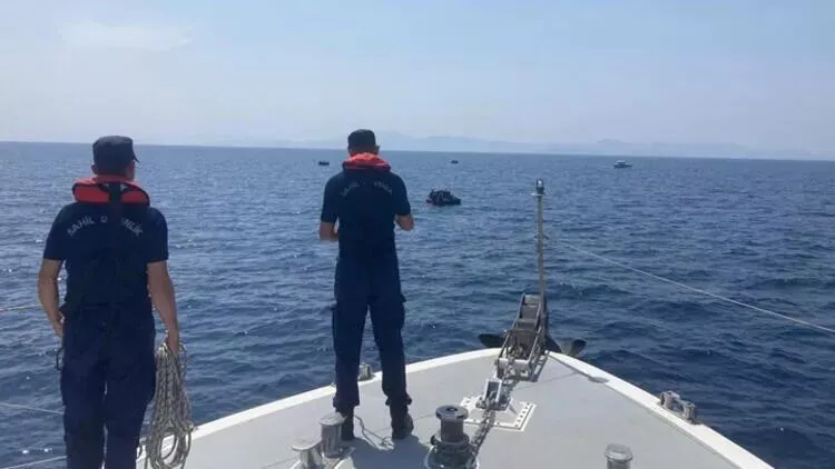Kuşadası'nda 84 göçmen kurtarıldı