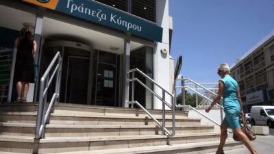 Kıbrıs’ta tasarruflar azaldı