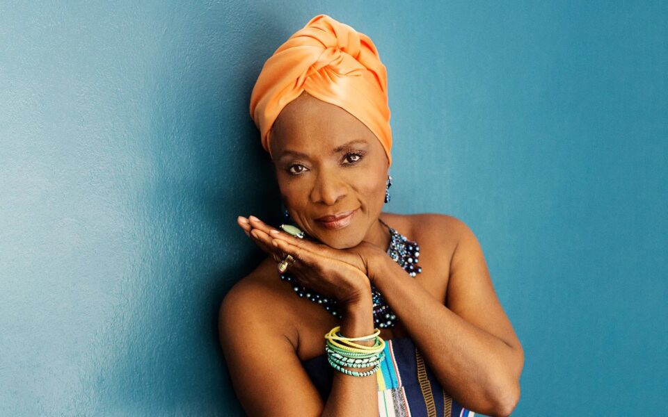 Angelique Kidjo | Atina | 20 Kasım