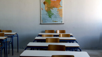 Yunan eğitiminde başarısızlık norm haline geliyor