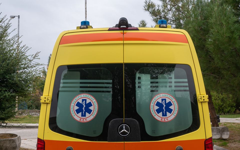 Kuzey Yunanistan’da elektrikli scooter kazasında genç kızın durumu kritik