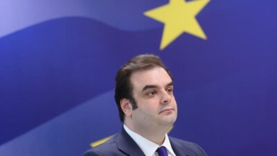 Bloomberg: Pierrakakis, Eurogroup başkanlığına adaylığını açıklamaya hazırlanıyor