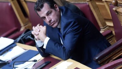 Plevris, Sakız Adası’ndaki tekne faciasından insan kaçakçılarını sorumlu tuttu ve Sahil Güvenlik’i savundu