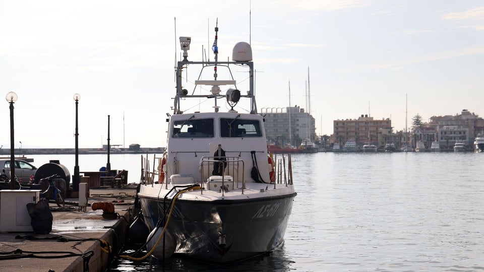 Soruşturmacılar, Sakız Adası açıklarında meydana gelen ölümcül çarpışmada batan göçmen teknesini su yüzüne çıkaracak