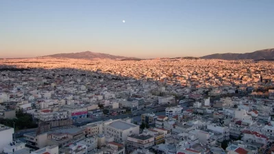 Yabancılar ve Yunanlar benzer konutlar için rekabet ediyor