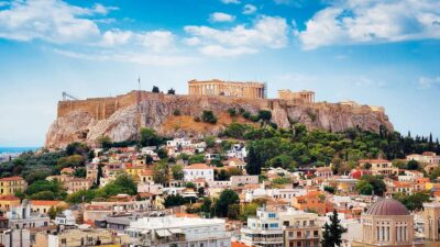 Yeni kısıtlamalara rağmen Atina’nın merkezinde kısa süreli kiralama oranları artıyor