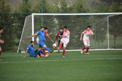 Özel Sporcular Futbol Ligi’nde finalistler belli oldu