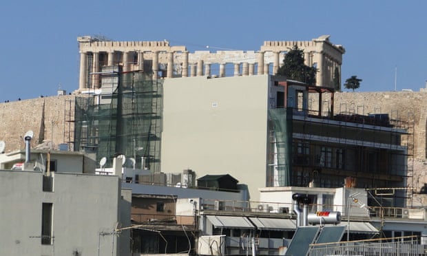 ‘Her şey satılık değil’: Yunanlılar Akropolis manzaralarını gizleyen yeni oteller olarak harekete geçti