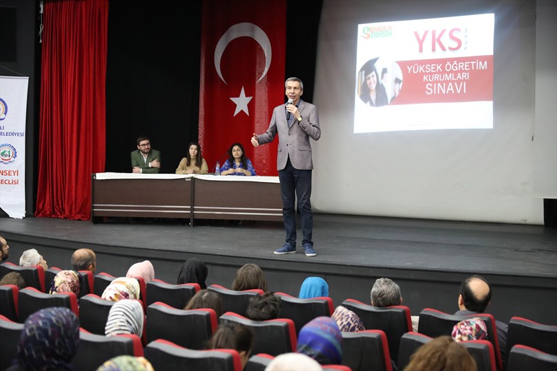 Denizli’de Eğitim için El Ele’den velilere seminer