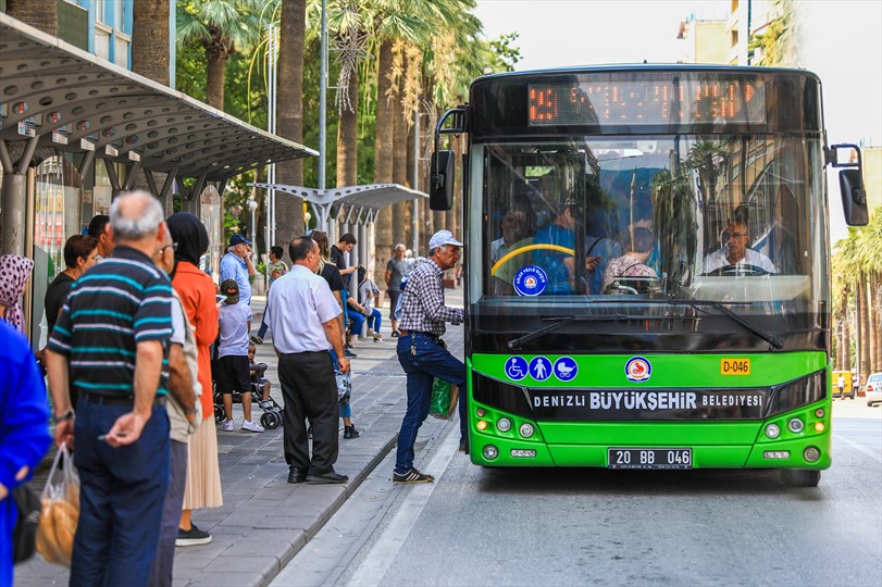 Yaşlı ve Engelli Denizli Kart’ta vize dönemi