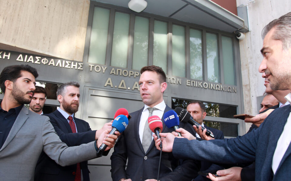 Kasselakis, ADAE toplantısı sonrasında Yunan demokrasisinin durumundan endişeli