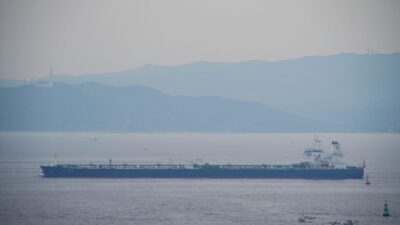 Yunanistan, ele geçirilen tanker için İran’a başvurdu