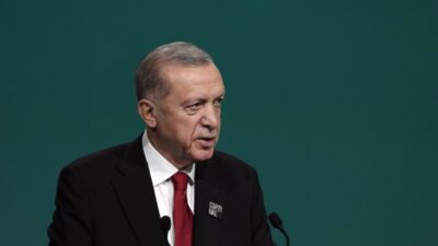 Türkiye Cumhurbaşkanı Erdoğan, Gazze odağında on yıl içindeki ilk Mısır ziyaretinde