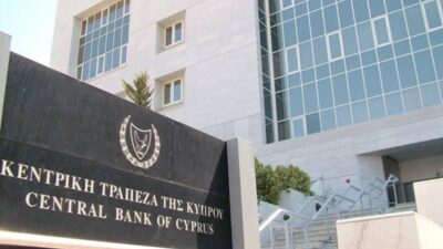 Kıbrıs’ın takipteki kredileri 2 milyar Euro’nun altına düştü