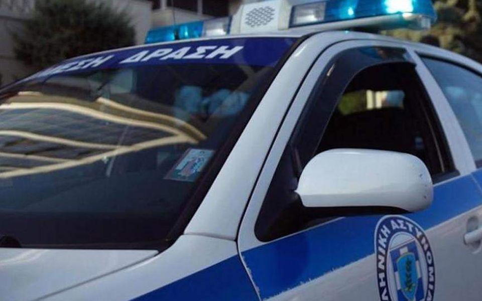 Baba, oğul ve eş, Girit’te yaşanan vahşi araba kovalamacasının ardından tutuklandı