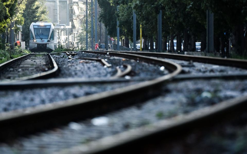 Tren makinistleri perşembe günü greve gidecek