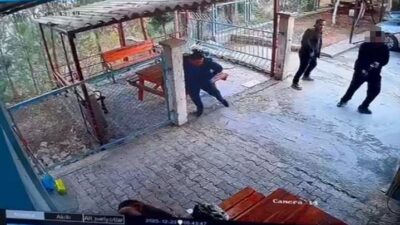 Mersin’de 12 Yaşındaki Öğrenci Okul Müdürünü Tüfekle Vurdu