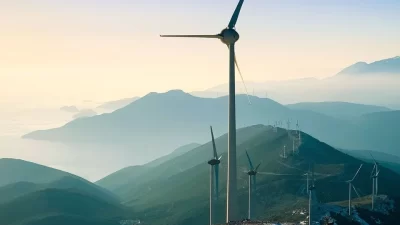 Helleniq Energy, Romanya’da ilk iki güneş enerjisi parkını hizmete açtı